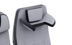 Seat 04
